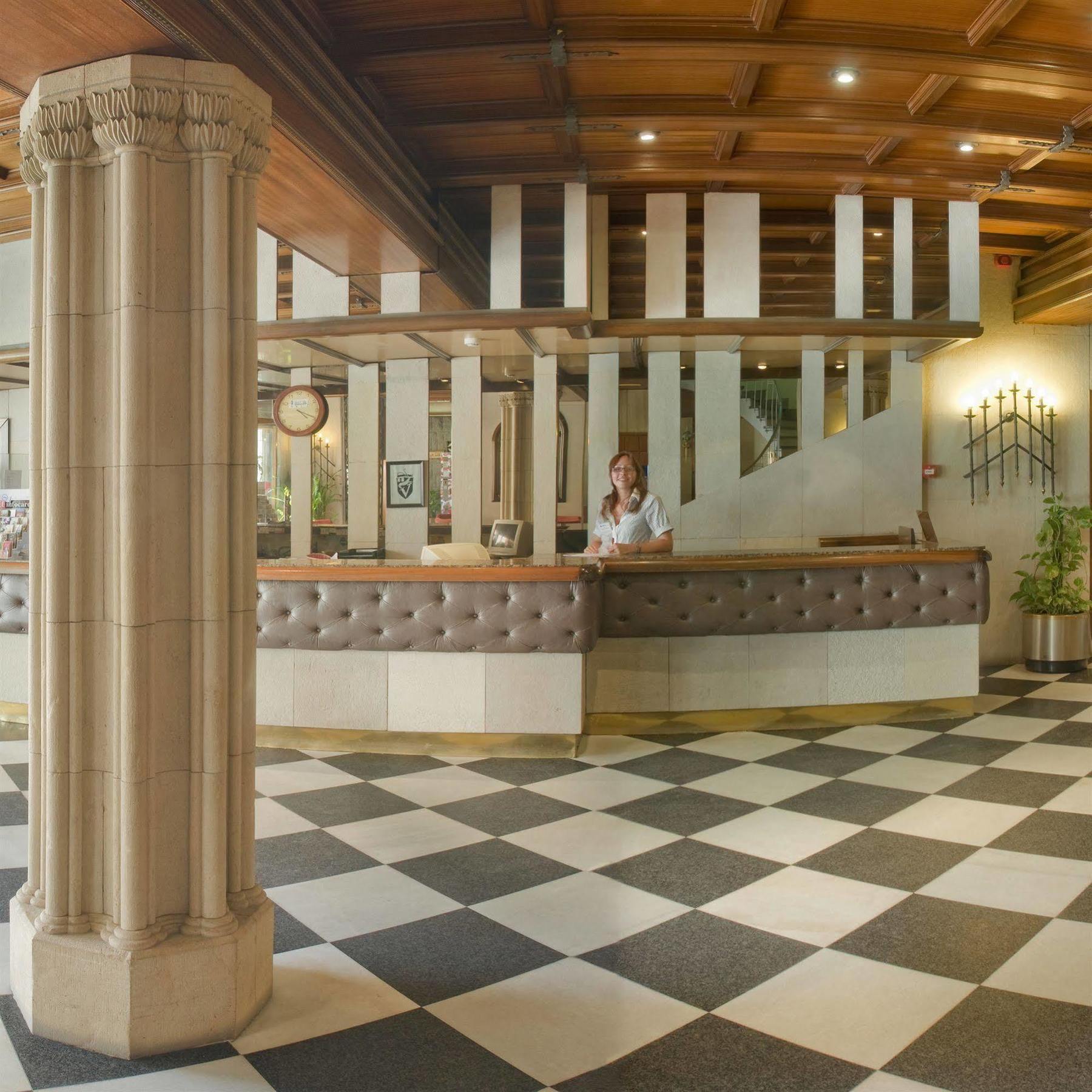Hotel Vila Calella Exteriör bild